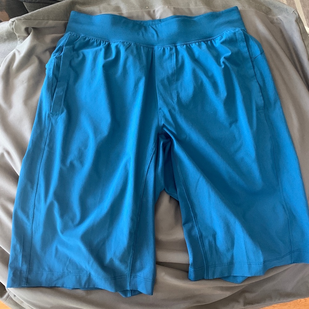 Lululemon Men’s 11’ Linerless Shorts Medium